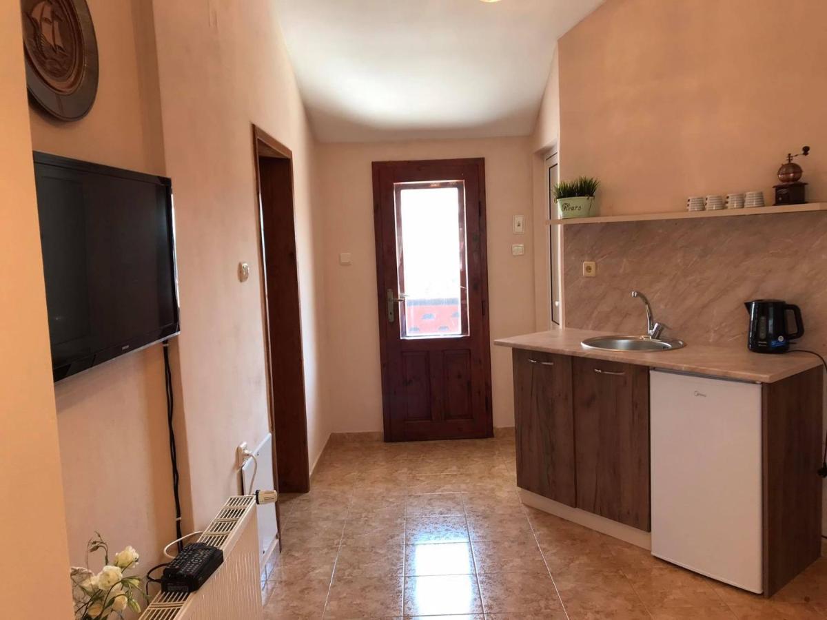 Hotel Къща За Гости Загорски Kalofer Exterior foto